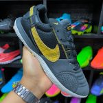 Nike Street Gato IC - Negro / Oro